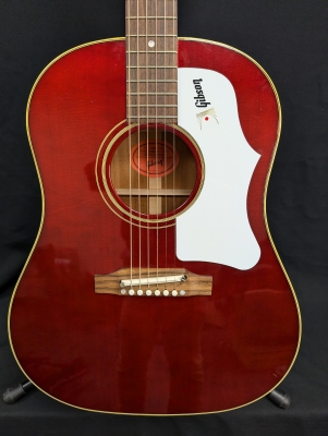 Gibson - 60's J-45 Original - Wine Red 2