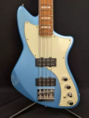 Fender Meteora Hybrid - Opal Spark 2