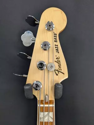 Fender Meteora Hybrid - Opal Spark 3
