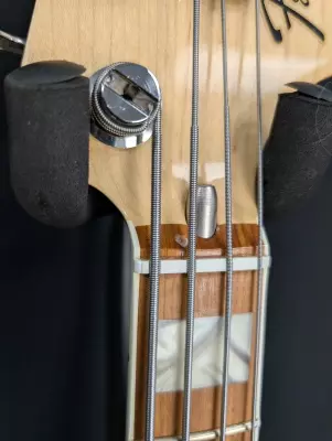 Fender Meteora Hybrid - Opal Spark 4