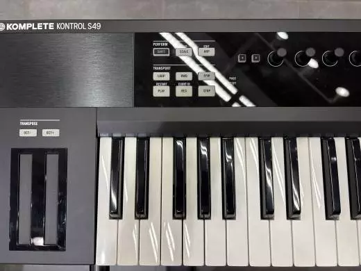 Native Instruments - KONTROL S49 2