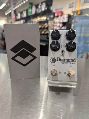 Diamond Guitar Pedals - MEMORY LANE V1