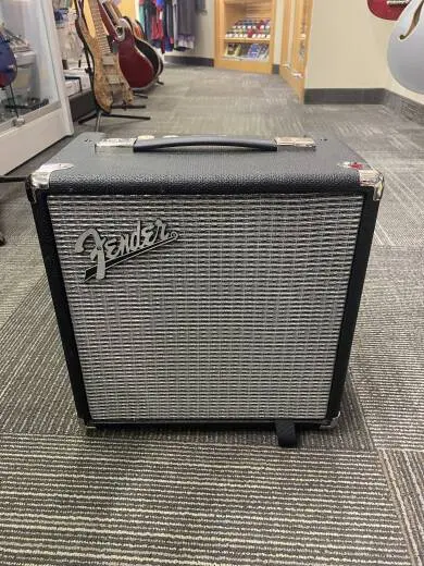Fender - Rumble 15