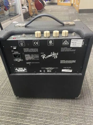 Fender - Rumble 15 2
