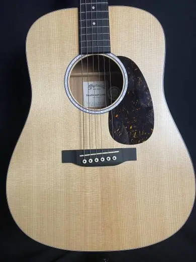 Martin Guitars - DJR-10 2