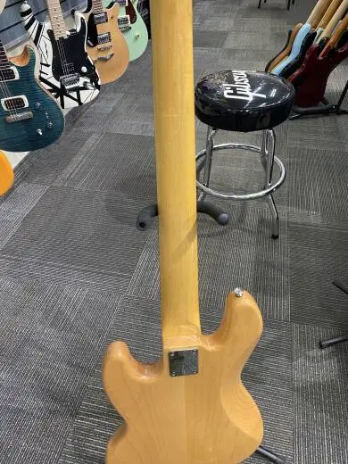Squier - Vintage Modified 5 String Jazz Bass 2