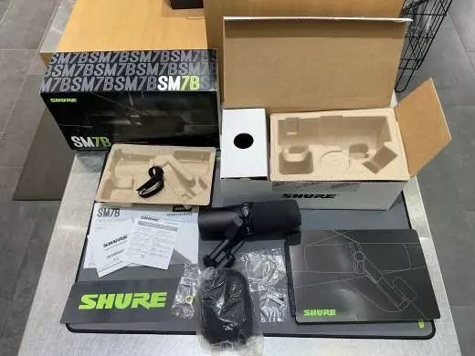 Shure - SM7B 2