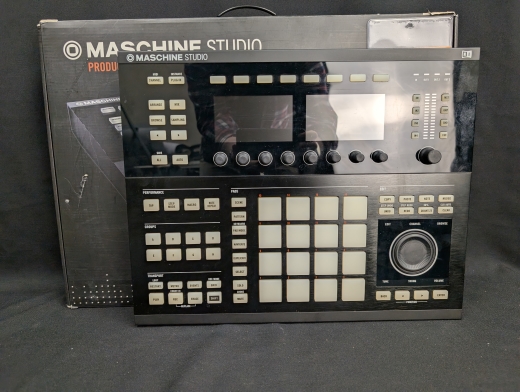 Native Instruments Maschine Studio, Black : Amazon.ca