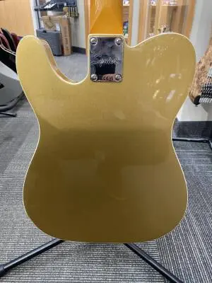 Squier - 037-4048-578 2