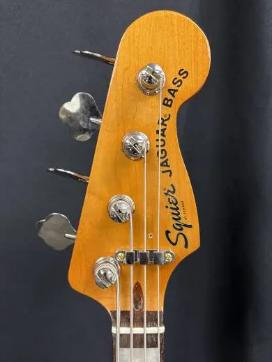 Squier - Classic Vibe Jaguar Bass - Black 2