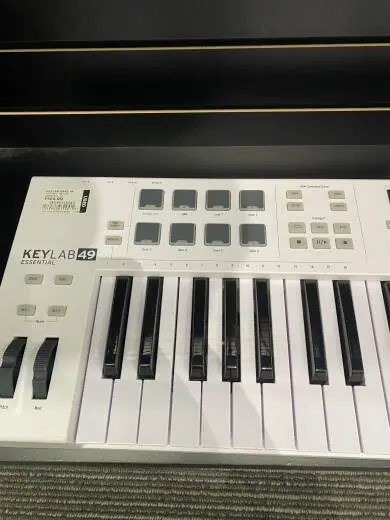 Arturia - KEYLAB ESSE 49 2