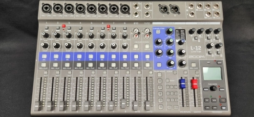 Zoom - LIVETRAK L-12 2