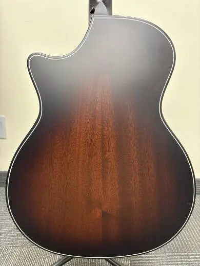 Taylor Guitars - 324CE Builders Edition 2