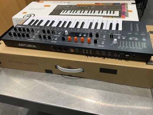 Arturia - MINI FREAK 2