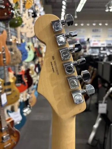 Fender - Player Stratocaster 2