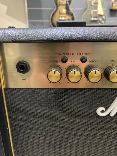 Marshall - MG30CFX - 30 Watt Amp with Effects 2