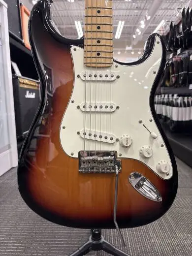 Fender - Player Stratocaster 2