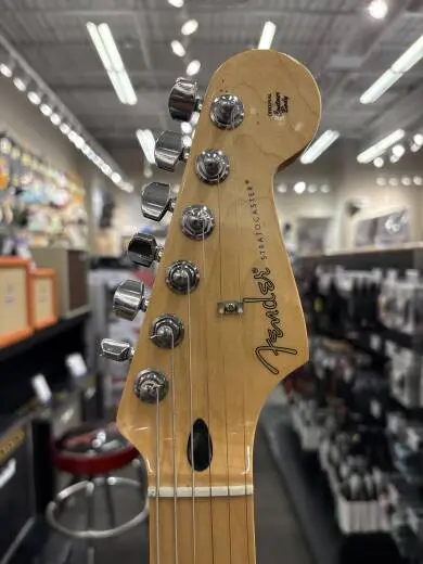 Fender - Player Stratocaster 2