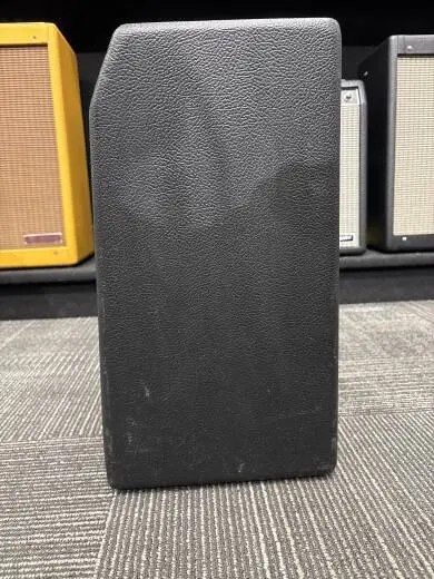 Fender - 68 Custom Deluxe Reverb 2