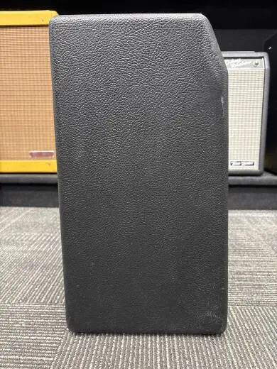 Fender - 68 Custom Deluxe Reverb 2
