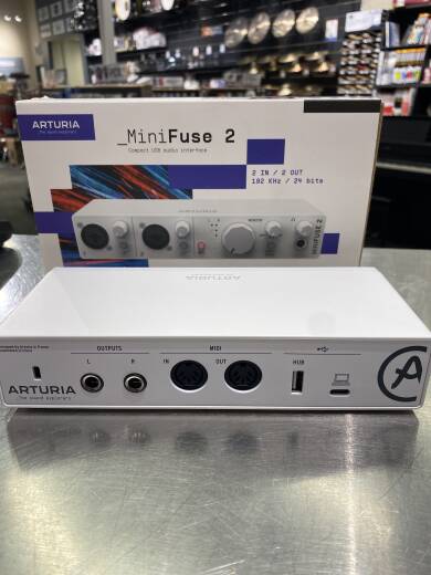 Store Special Product - Arturia - MINIFUSE 2 WH