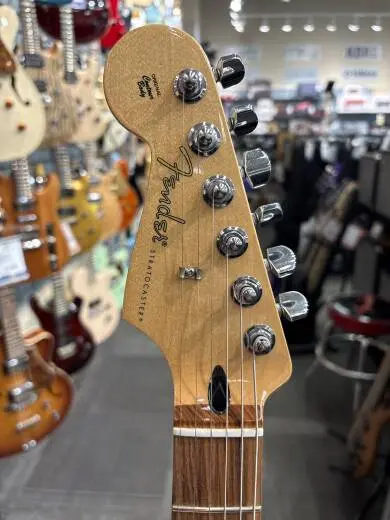 Fender - Player Strat Lefty 2