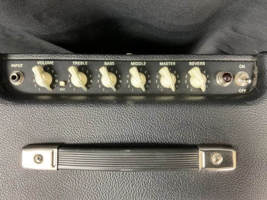 Fender - Blues Jr IV 2