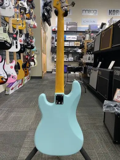 Fender American Vintage II Precision Bass 2