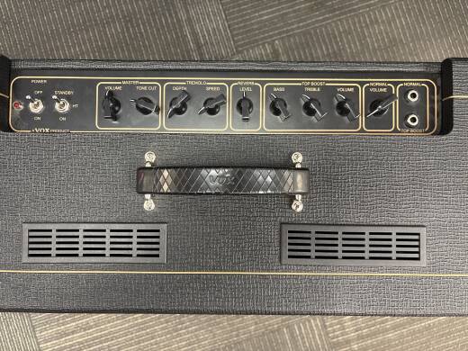 Store Special Product - Vox - AC15C1