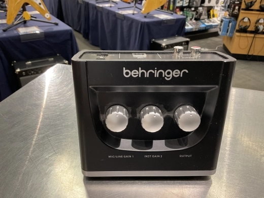 Behringer - UM2 4