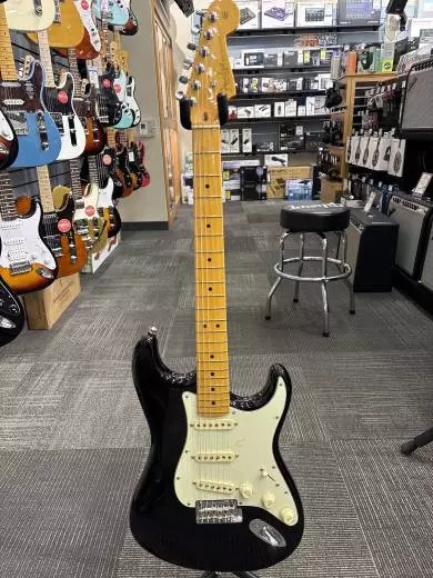 Fender - 011-3902-706