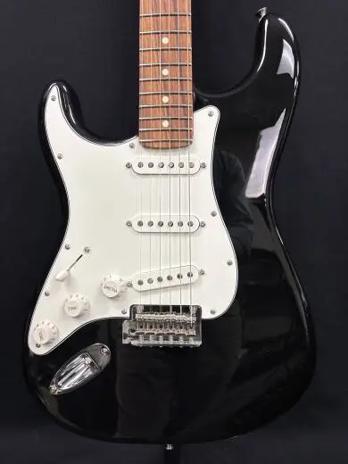 Fender - Player Stratocaster LH - Black 2