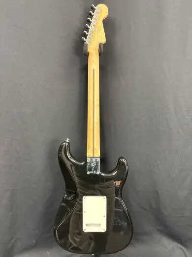 Fender - Player Stratocaster LH - Black 2