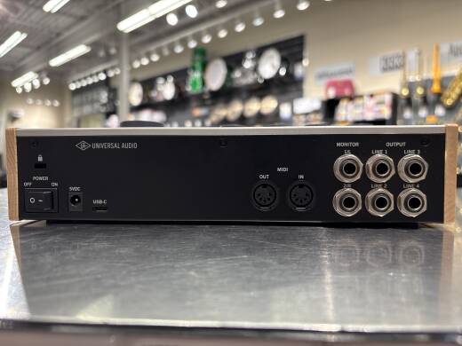 Universal Audio - UA-VOLT476P 2