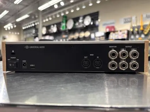 Store Special Product - Universal Audio - UA-VOLT476P