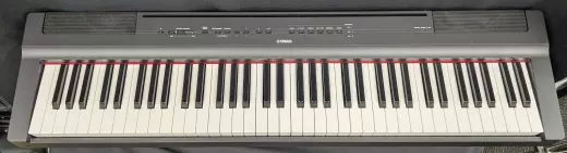 Yamaha - P121 B
