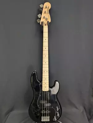 Squier - Affinity PJ Bass - Black