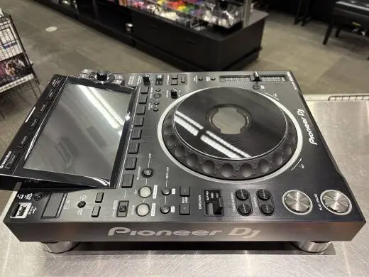 Pioneer DJ - CDJ-3000 2
