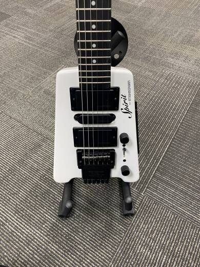 Steinberger Spirit GT-PRO Deluxe Electric Guitar With Gigbag - White
