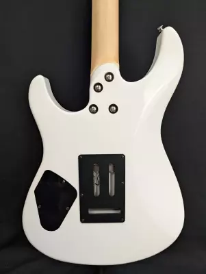 Yamaha - Pacifica Standard Plus - Shell White 5