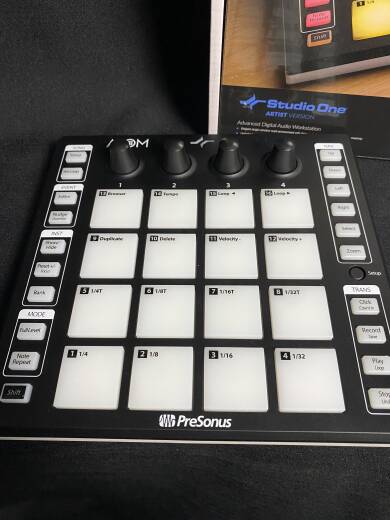 PreSonus ATOM MIDIパッド コントローラー ATOM Controller – PreSonus