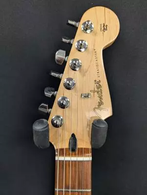 Fender - Player Strat PF 3-Tone Sunburst 2