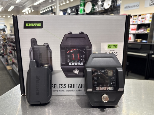 Shure GLXD16+ Guitar Pedal System | Long & McQuade