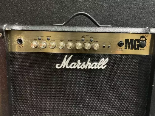 Marshall - MG30FX 3