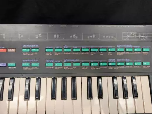 Yamaha DX100 2