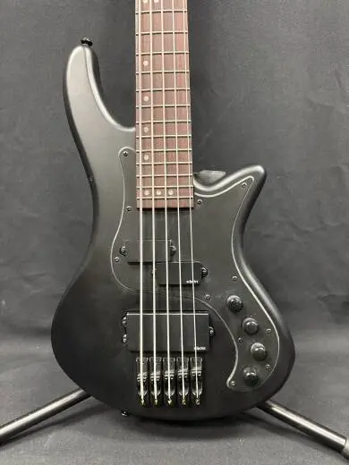 Schecter Stiletto Stealth 5 - Black 2
