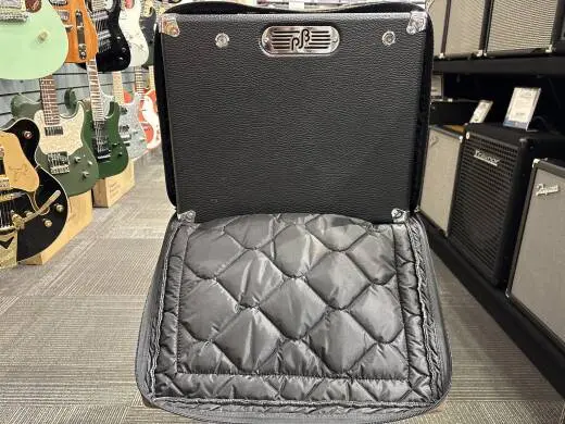 Phil Jones - BG-200 Bass Amp 2