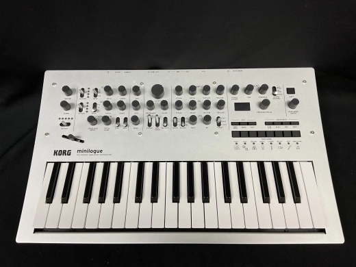 Korg - MINILOGUE