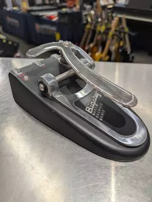 Gamechanger Audio - BIGSBY PEDAL