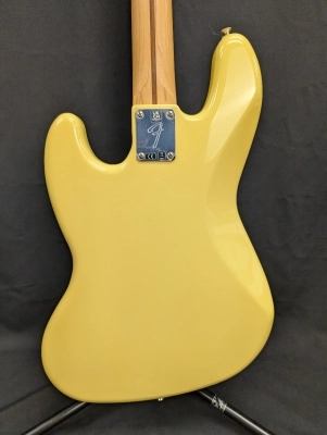 Fender - Player J Bass Buttercream 5